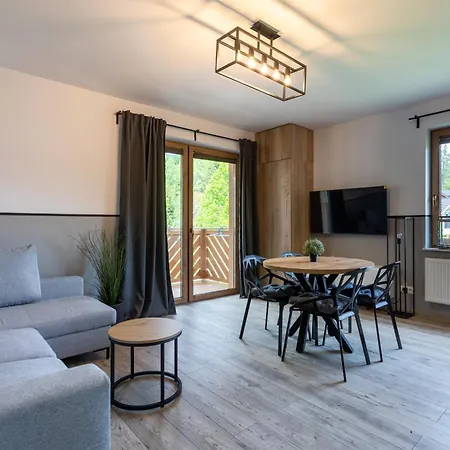 Bawaria W Dolinie Szczescia * 스클라르스카포렘바